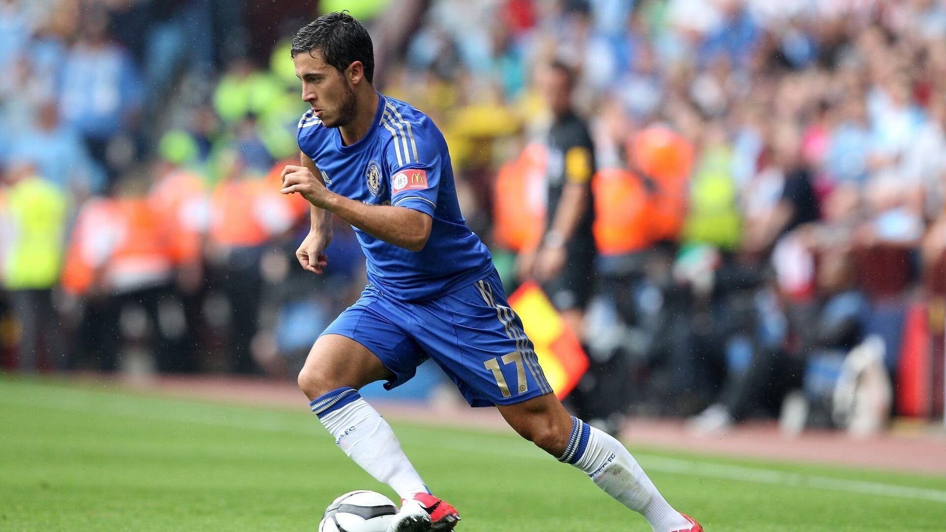 赛道与绿茵的跨界交锋，莱比锡红牛如何完胜曼联？