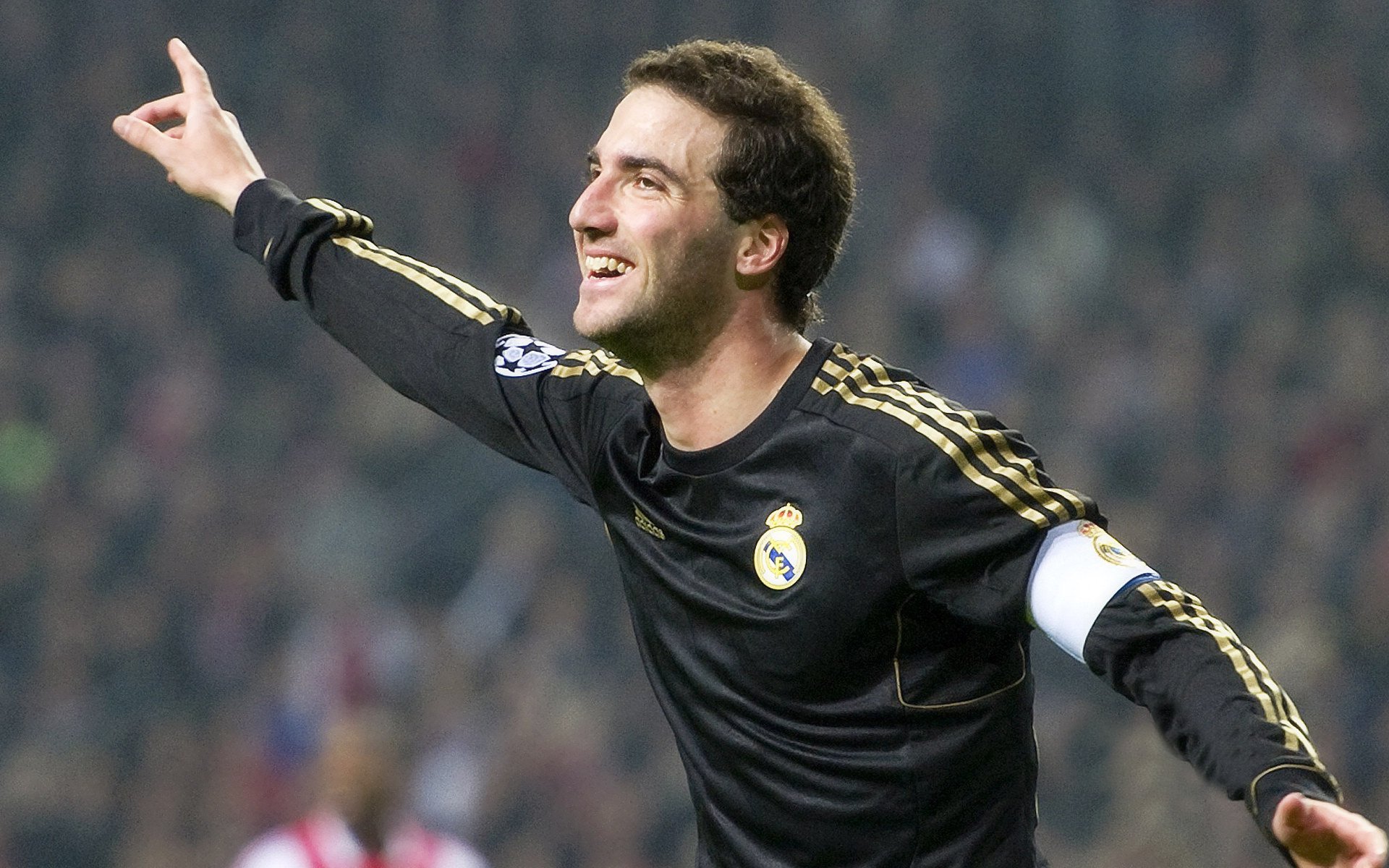 世界杯焦点战中的雷霆绝杀，当足球遇上篮球的叙事魔力